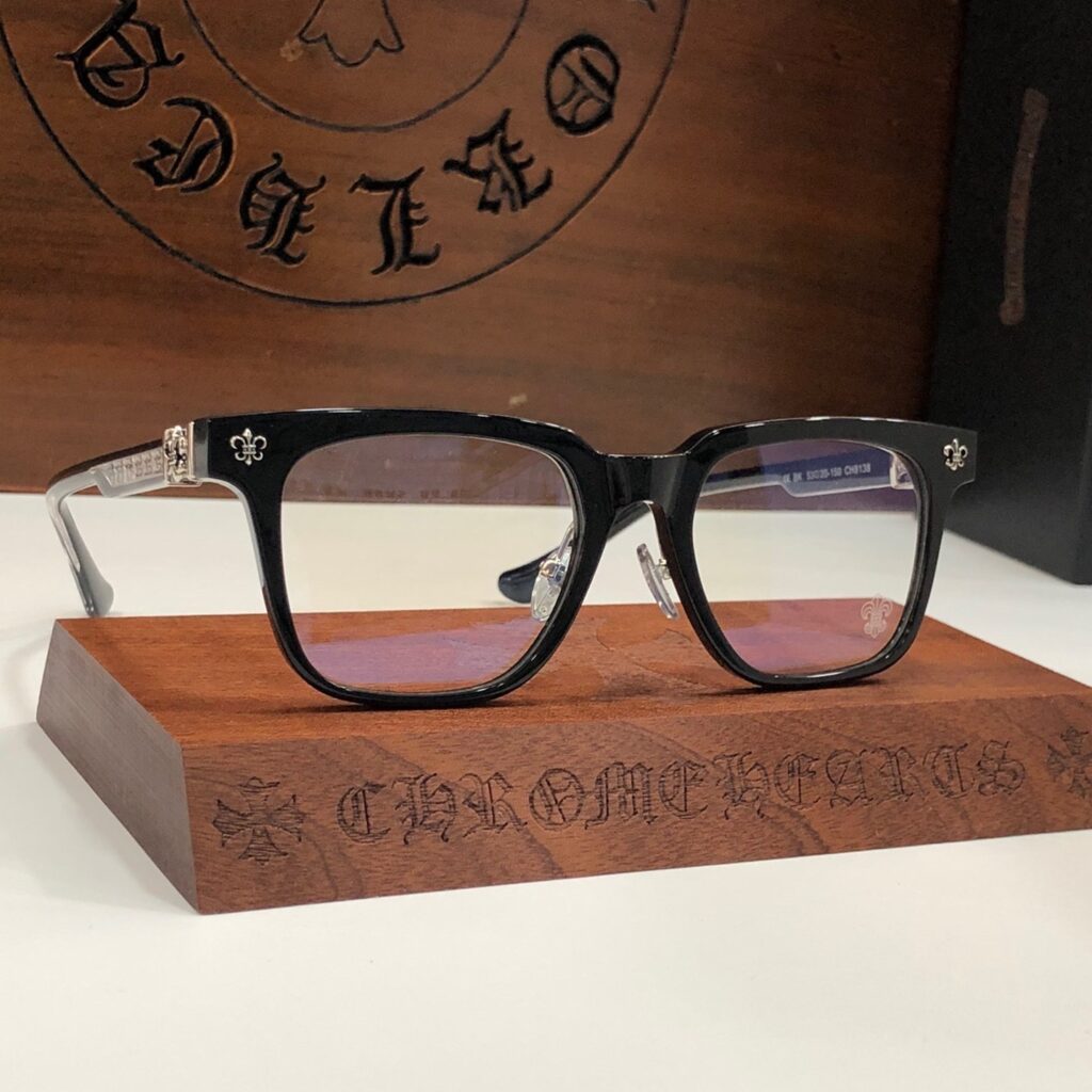 Gọng Kính Chrome Hearts CH8138