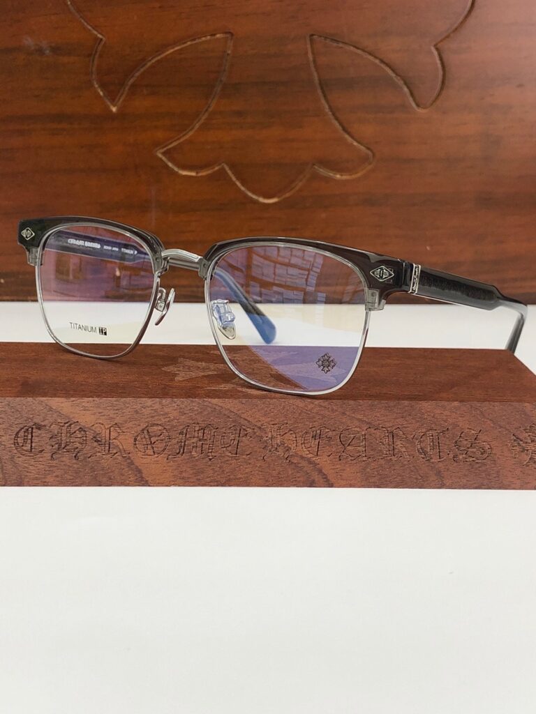 Gọng Kính Titanium Chrome Hearts 5704